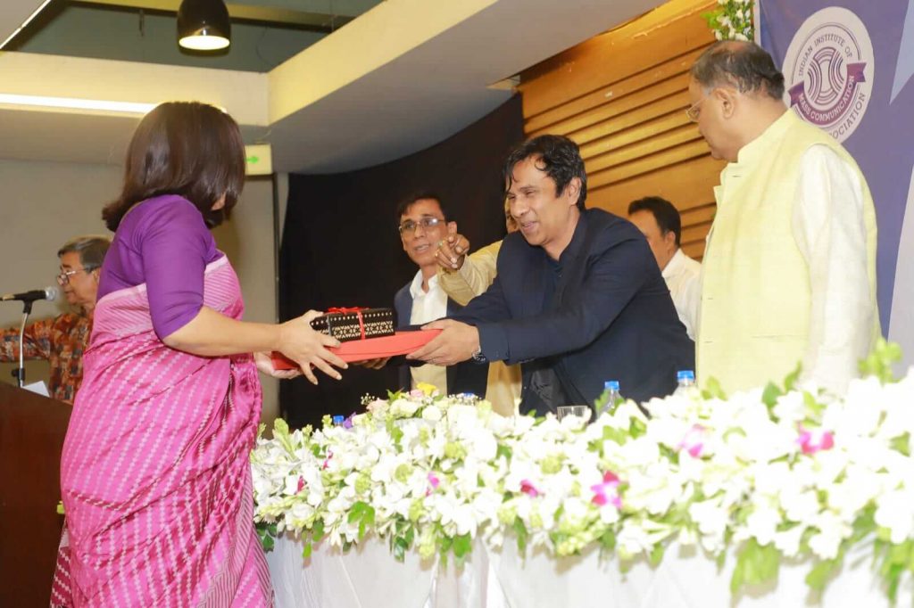 journalists-tv-programme-iimcaa-bd-media-award-01