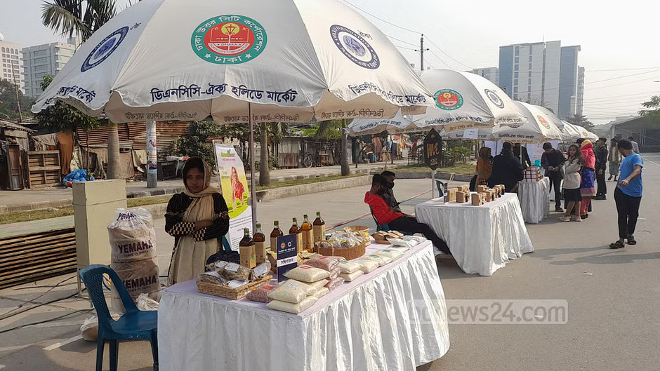 bangladesh s first holiday market opens in agargaon with sme products